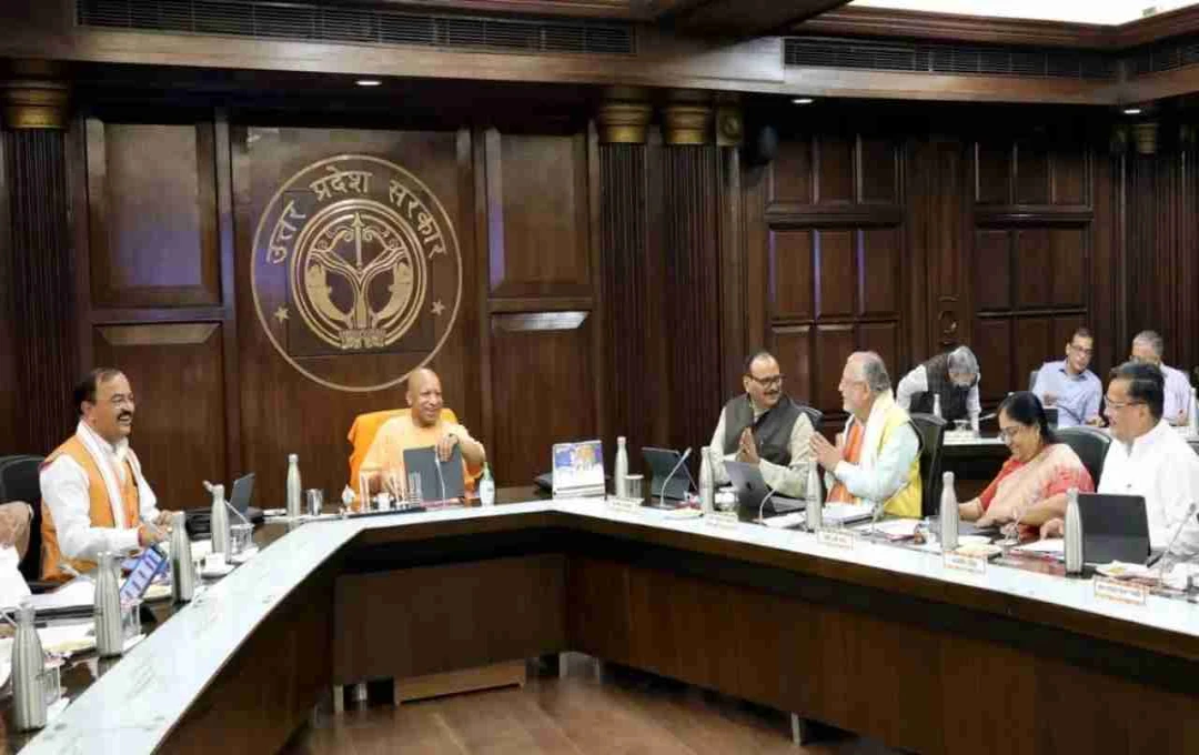 यूपी कैबिनेट की बड़ी घोषणा: अग्निवीरों को पुलिस भर्ती में 20% आरक्षण, निवेश और पर्यटन को बढ़ावा देने के साथ 10 प्रस्ताव मंजूर